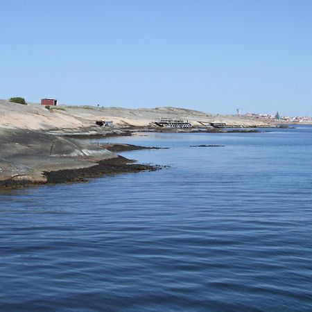Hotell Fisketangen Kungshamn Exterior photo
