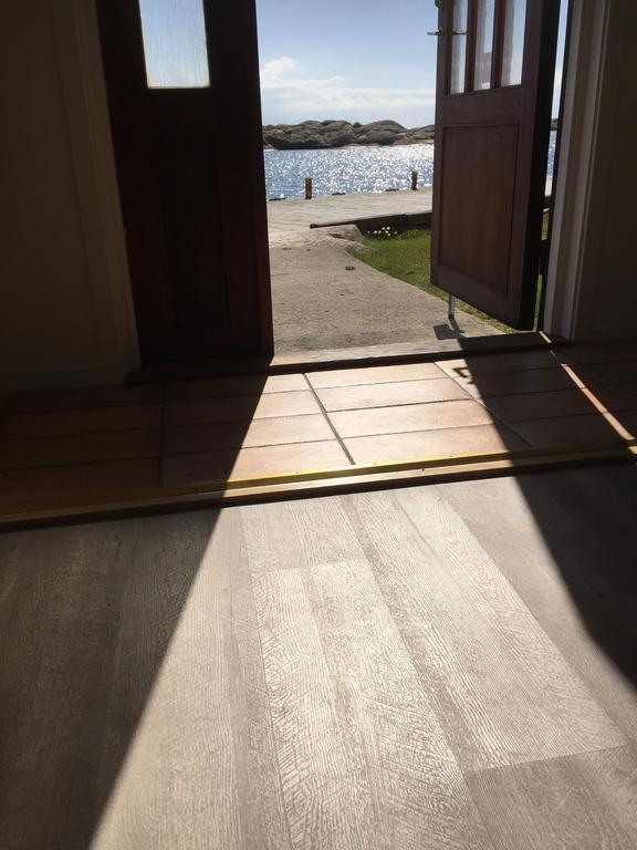 Hotell Fisketangen Kungshamn Exterior photo