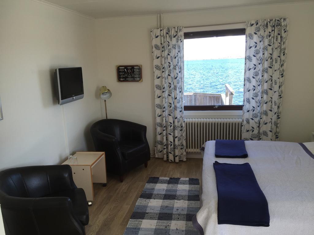 Hotell Fisketangen Kungshamn Room photo